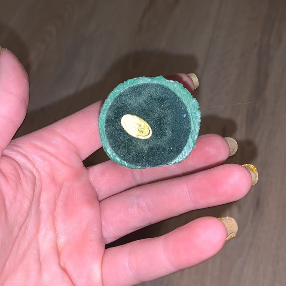 Easter Bunny Mama with baby chick skinny decor - Picture 3 of 4